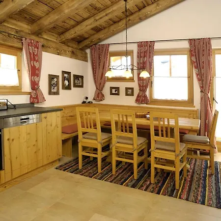 Apartment Skihuetten Lang Auf 1700 M In Hochkrimml, Zillertal Arena
