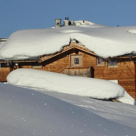 Skihuetten Lang Auf 1700 M In Hochkrimml, Zillertal Arena * Krimml