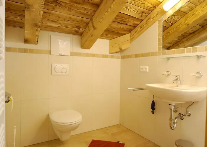 Skihuetten Lang Auf 1700 M In Hochkrimml, Zillertal Arena