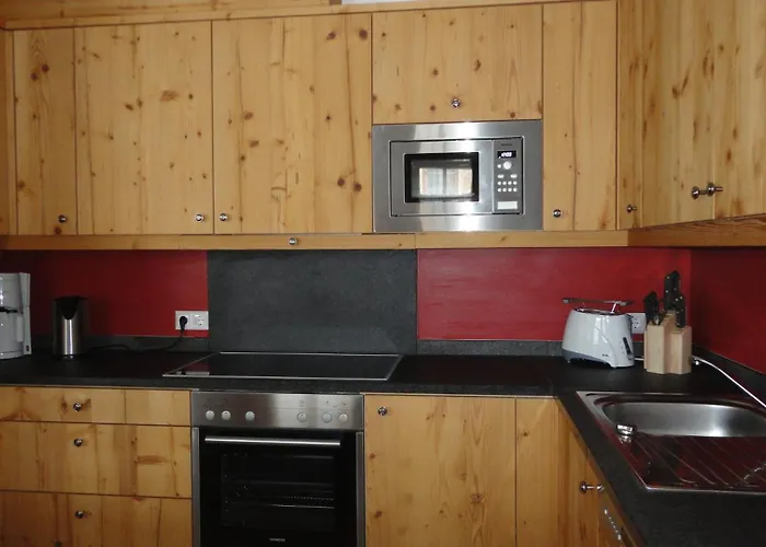 Skihuetten Lang Auf 1700 M In Hochkrimml, Zillertal Arena